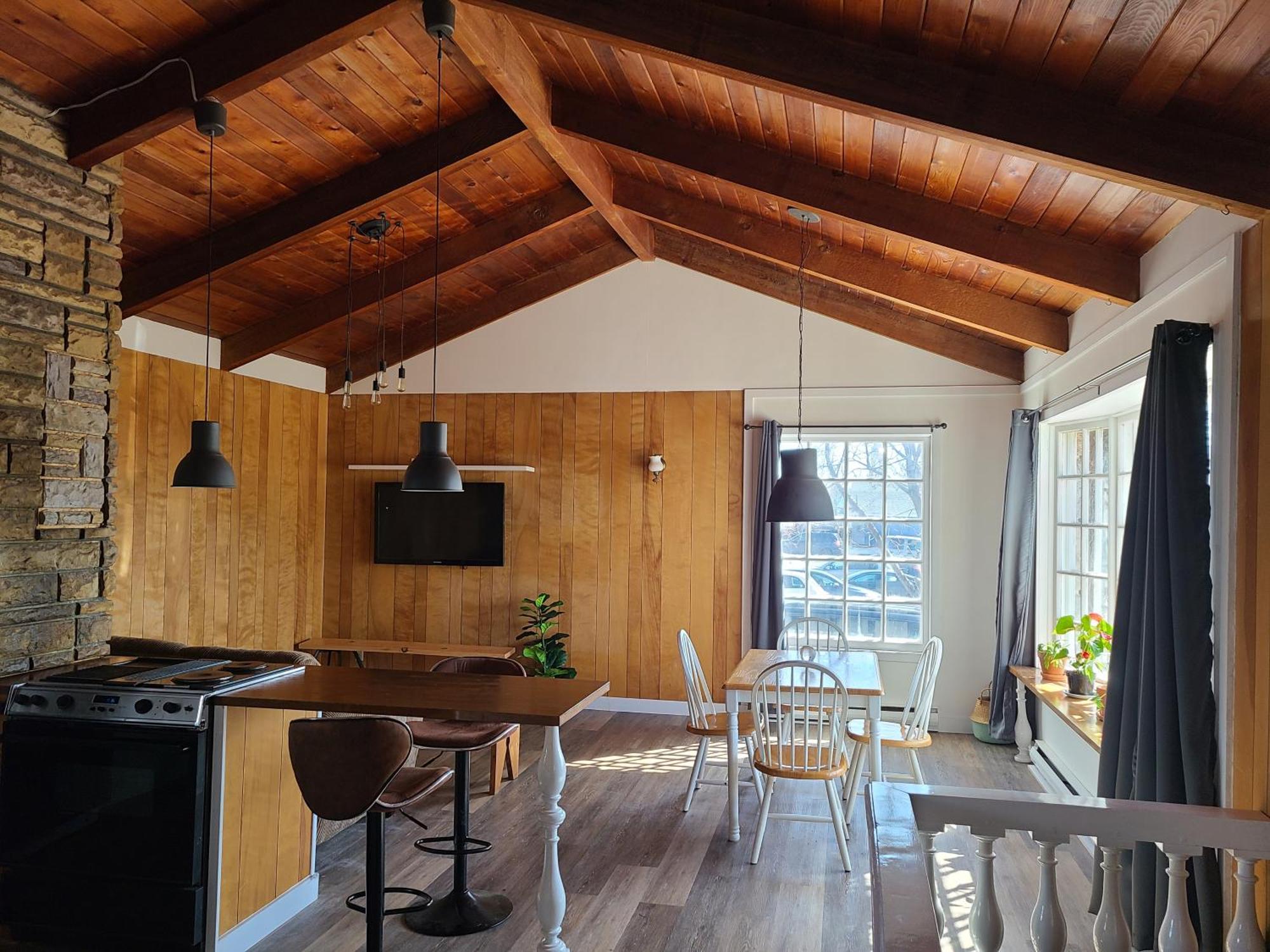 Aux 4 Vents - Auberg'Inn Carleton-sur-Mer 外观 照片