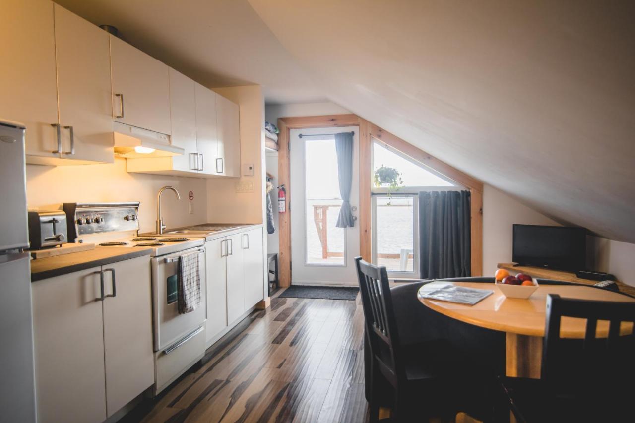 Aux 4 Vents - Auberg'Inn Carleton-sur-Mer 外观 照片