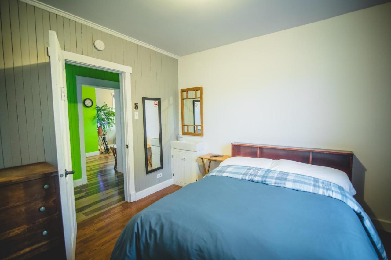 Aux 4 Vents - Auberg'Inn Carleton-sur-Mer 外观 照片